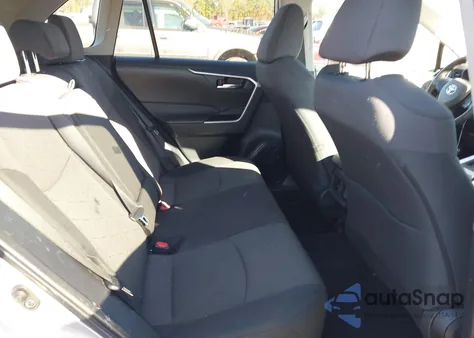 2024 Toyota Rav4 Xle из США, поврежденный, VIN 2T3W1RFV8RC272451